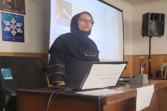 برگزاری کلاس سلامت دهان و دندان مادر و کودک در شهرستان رشت 